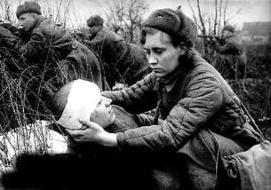 第二次世界大战中的女性角色