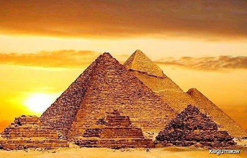 古埃及金字塔是怎么建成的简短